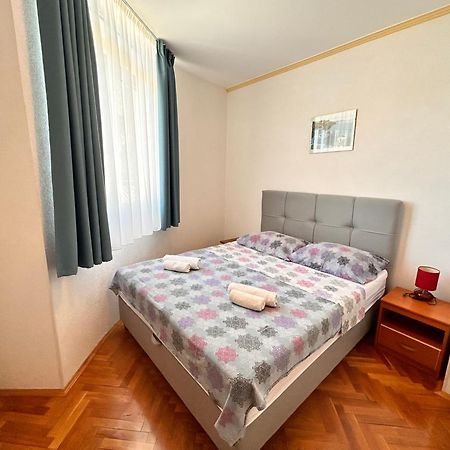 Apartments Plavi Biser Σίμπενικ Εξωτερικό φωτογραφία