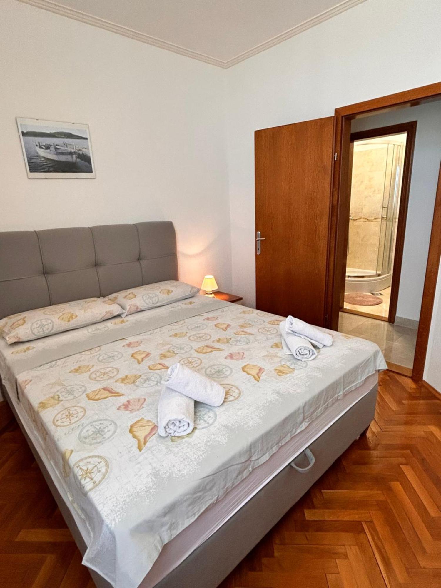 Apartments Plavi Biser Σίμπενικ Εξωτερικό φωτογραφία