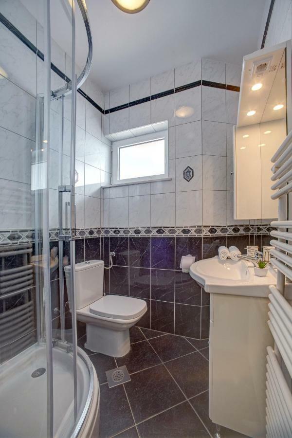 Apartments Plavi Biser Σίμπενικ Εξωτερικό φωτογραφία