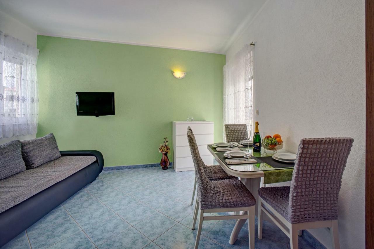 Apartments Plavi Biser Σίμπενικ Εξωτερικό φωτογραφία