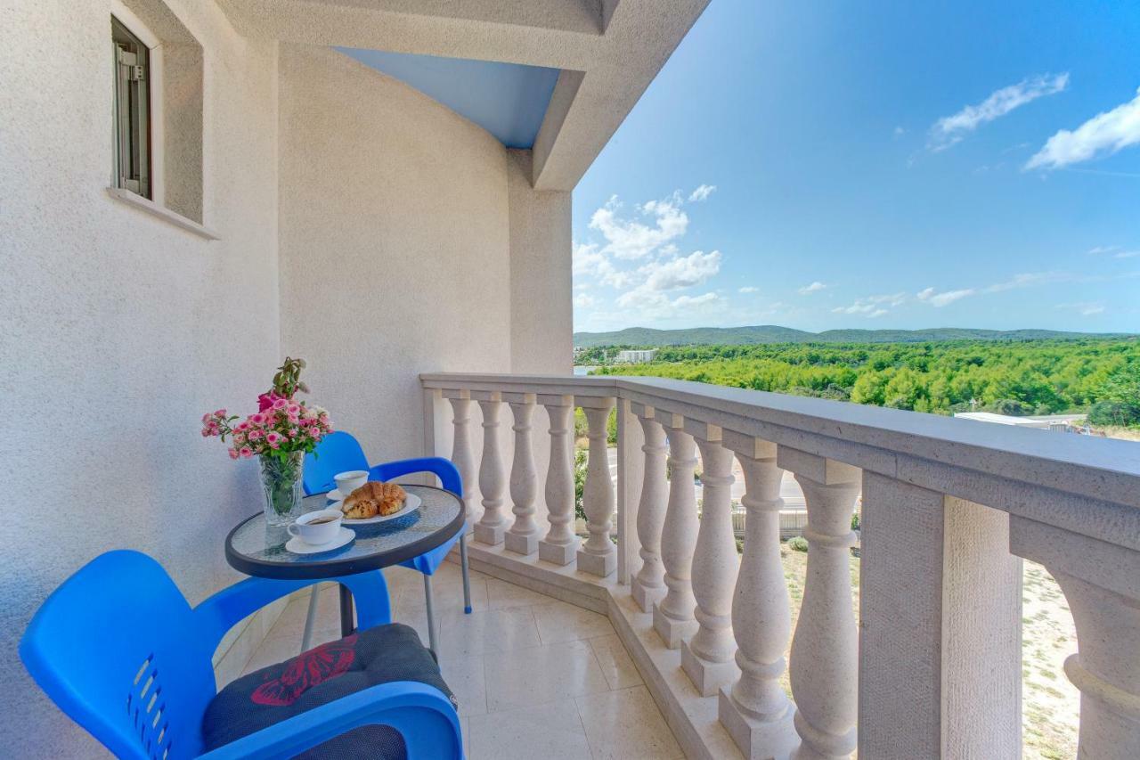 Apartments Plavi Biser Σίμπενικ Εξωτερικό φωτογραφία